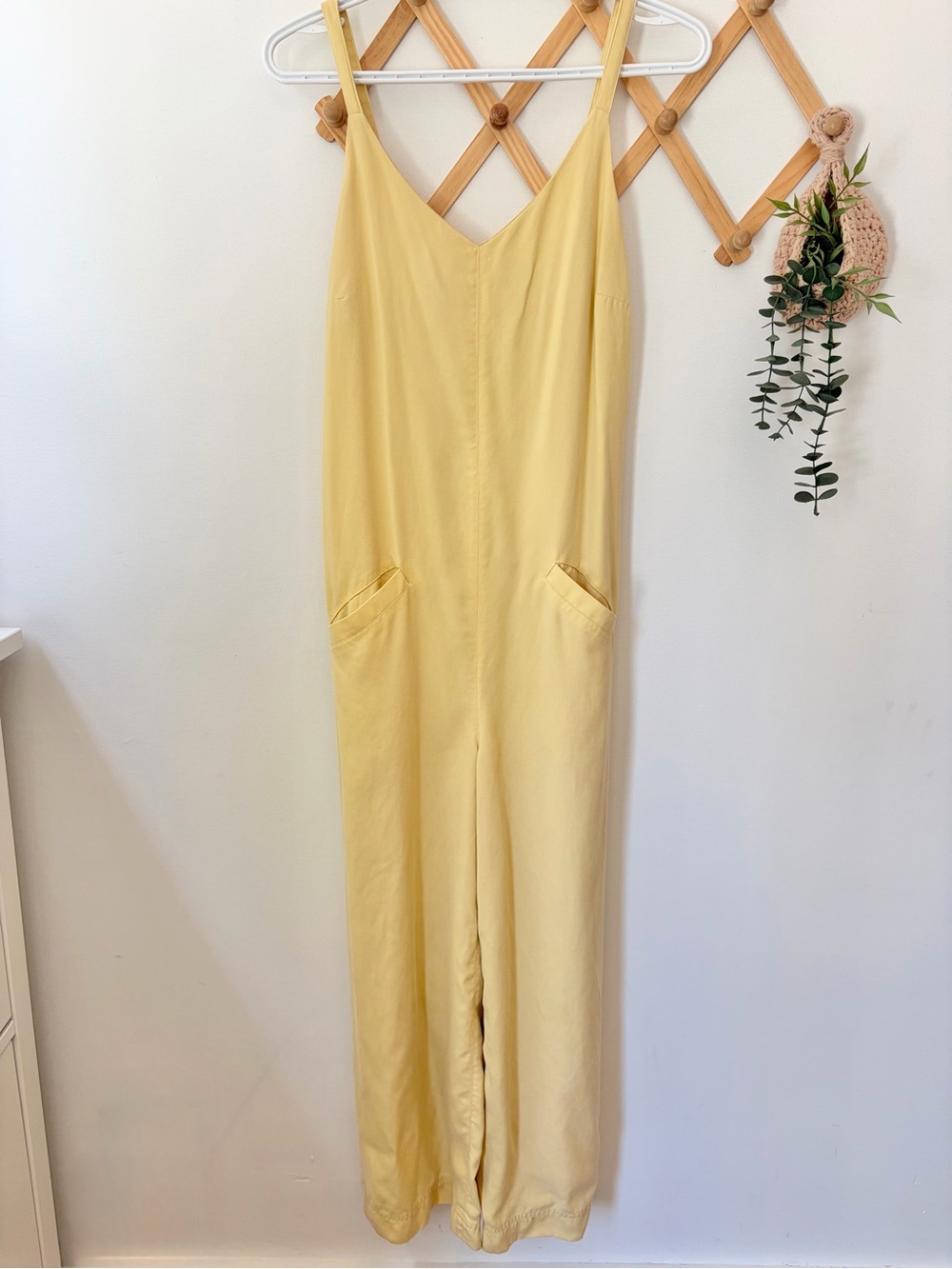 FRANK & OAK BUTTER YELLOW JUMPSUIT - Picture 2 of 7